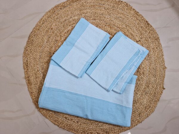 Handloom queen size bedsheet - blue