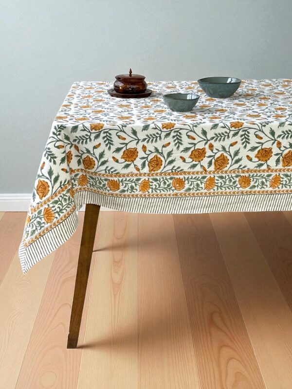 TableCloth-01
