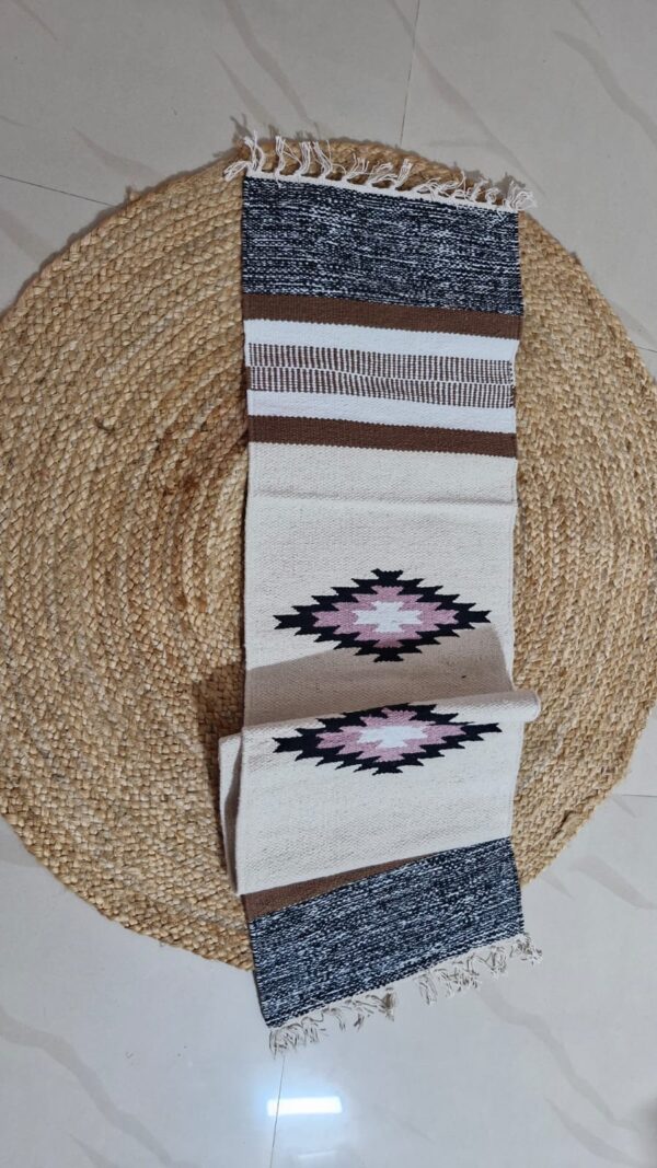 Table Runner #T003